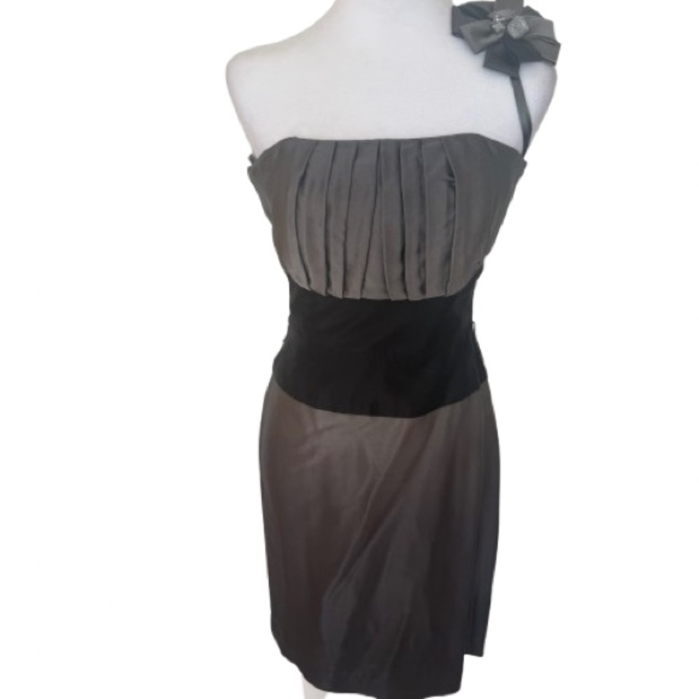 White House Black Market Gray and Black One Shoulder Ruched Cocktail Dress